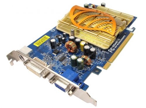 Видеоадаптер PCI-E Gigabyte GeForce 6600 256Mb 128bit 