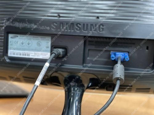 Монитор 20" Samsung SyncMaster B2030 (TN, 1600x900, 250 кд/м2, 1000:1, 5 мс, 170°/160°, VGA, DVI)
