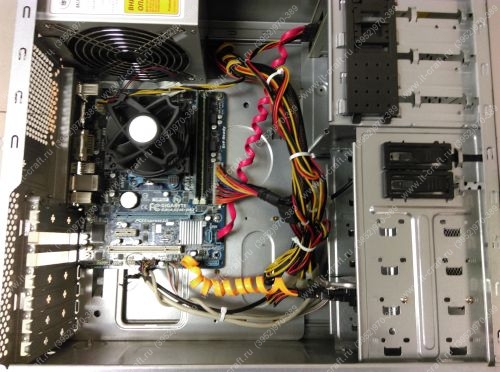 AMD A4-3300 2.5Ghz (x2)\Gygabite GA-A55M-DS2\4Gb\HD 6410D\500Gb\CD-RW\card-reader