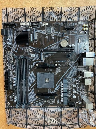 Socket AM4 GIGABYTE B550M K