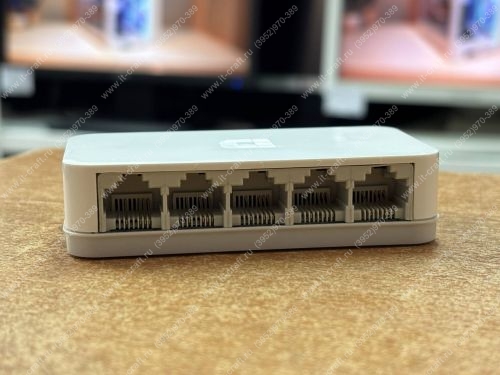Коммутатор D-Link DES-1005A