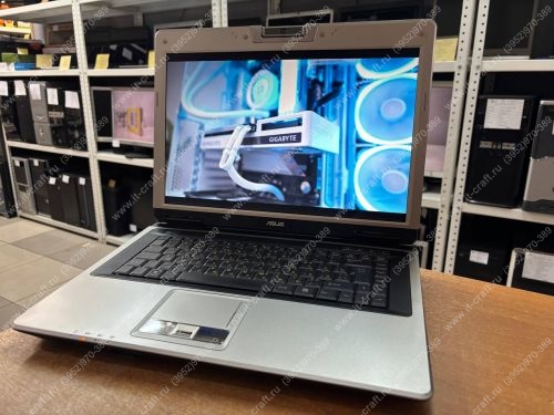 ASUS C90S 15.4" (Core 2 Duo E6420/GeForce 8600M GT/DDR2 3GB/SSD 120Gb/WiFi/DVD-RW/Win 7)